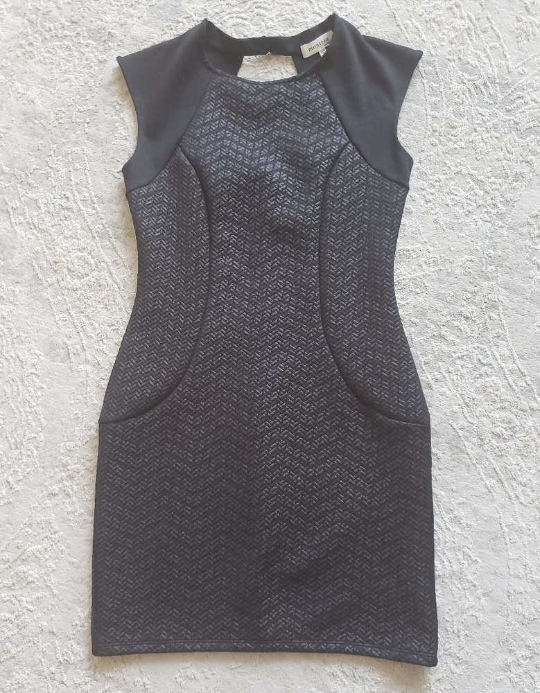 Monteau Black Dress